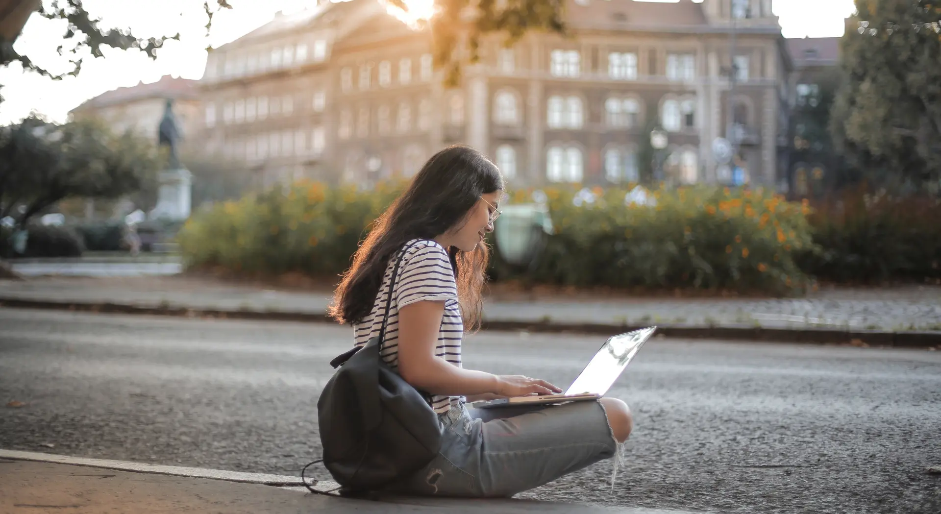 Niche & Special ANU Scholarships 2026: Jan Anderson ANU-NTU and Alan & Helen Ross Forestry Awards - Go Travel Path Niche & Special ANU Scholarships 2026